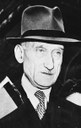 Robert Schuman (1886–1963), Schwarz-weiß-Photographie, 1949, Photograph unbekannt; Bildquelle: Deutsches Bundesarchiv (German Federal Archive), Bild 183-19000-2453, online: http://www.bild.bundesarchiv.de/archives/barchpic/search/_1326882872/?search%5Bform%5D%5BSIGNATUR%5D=Bild+183-19000-2453, Creative Commons Attribution ShareAlike 3.0 Germany.