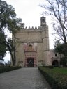 Portada del Convento Franciscano Huejotzingo, Farbphotographie 2006, unbekannter Photograph; Bildquelle: Wikimedia Commons, http://commons.wikimedia.org/wiki/File:Portada_del_Convento_Franciscano_Huejotzingo_%28_C_Garza%29.JPG Creative Commons Attribution-Share Alike 2.5 Generic license.