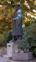 Georgius Agricola-Denkmal in Glauchau, Photograph: André Karwath, Farbphotographie, 2007; Bildquelle: Wikimedia Commons, http://commons.wikimedia.org/wiki/File:Georgius_Agricola_memorial_Glauchau_3_%28aka%29.jpg?uselang=de. 