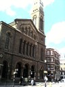 Westminster chapel, Farbfotografie von 2009, Bildquelle: Wikimedia Commons, https://commons.wikimedia.org/wiki/File:Westminsterck.jpg, CC BY-SA 3.0 DE.