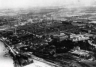 Luftaufnahme Bayer Werk Leverkusen, Schwarz-weiß-Photographie, 1923, unbekannter Photograph; Bildquelle: Unternehmensarchiv Bayer AG, http://www.bayer.de/de/unternehmensarchiv.aspx. 