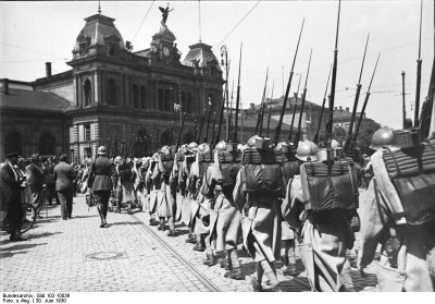 Abzug französischer Truppen aus Mainz 1930 IMG