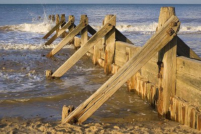 Buhne bei Mundesley (Norfolk, Großbritannien) IMG