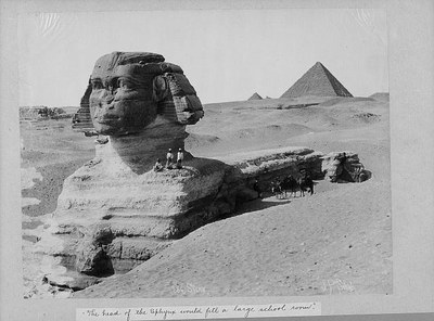 Anonym: The Sphinx, Egypt. Photographie, ohne Datum, vermutl. um 1900. Quelle: Library of Congress, Carpenter Ccollection, ca. 1880-1925. Digital ID: cph 3a02564 http://hdl.loc.gov/loc.pnp/cph.3a02564; Reproduction Number: LC-USZ61-797. Public Domain.