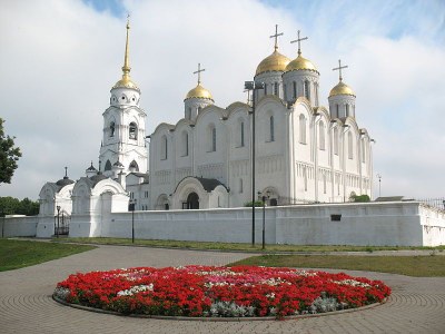 Vladimir Uspenskij Sobor, Farbphotographie, 2011, unbekannter Architekt, Photograph: Glavkom; Bildquelle: Wikimedia Commons, http://commons.wikimedia.org/wiki/File:Владимир_Успенский_собор_2008.JPG.