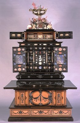 Philip Hainhofer (1578–1647), Augsburger Kunstschrank für Gustav II. Adolf (1594–1632), 1625–1632 IMG Philip Hainhofer (1578–1647), Augsburger Kunstschrank für Gustav II. Adolf (1594–1632), 1625–1632 IMG