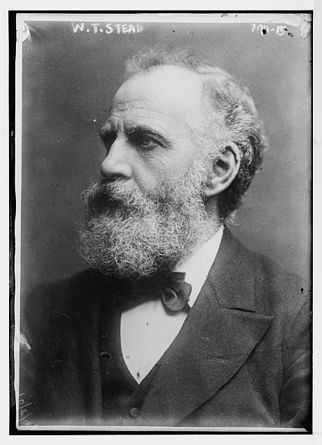 William Thomas Stead (1849-1912), Schwarz-Weiß-Photographie, o. J. [vor 1913],  Bain News Service, New York, USA; Bildquelle: Library of Congress, George Grantham Bain Collection, DIGITAL ID: (digital file from original neg.) ggbain 36519 http://hdl.loc.gov/loc.pnp/ggbain.03860.