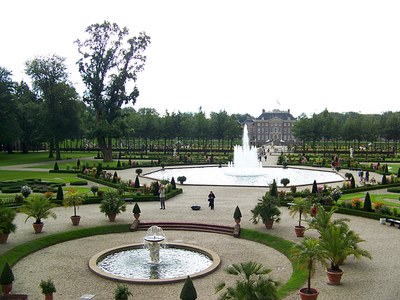 Photograph: unbekannt, Bildquelle: Wikimedia Commons, http://nl.wikipedia.org/wiki/Bestand:Garden_het_Loo.JPG